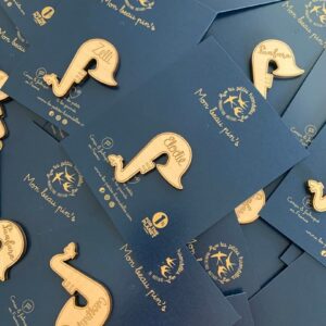 Pins saxophone personnalisé Pin's saxophone en bois