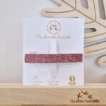 Barrette clip en feutrine pailletée basique rose de la marque Les Petites Hirondelles sur sa cartonnette