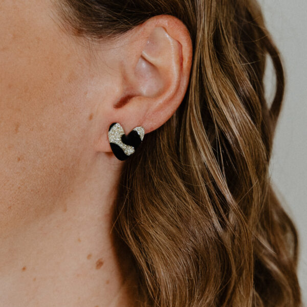 Boucles d'oreilles en forme de coeurs de couleur léopard doré, taille S